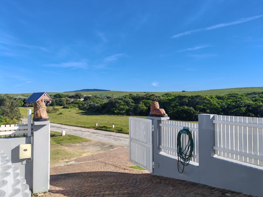 3 Bedroom Property for Sale in Cannon Rocks Eastern Cape